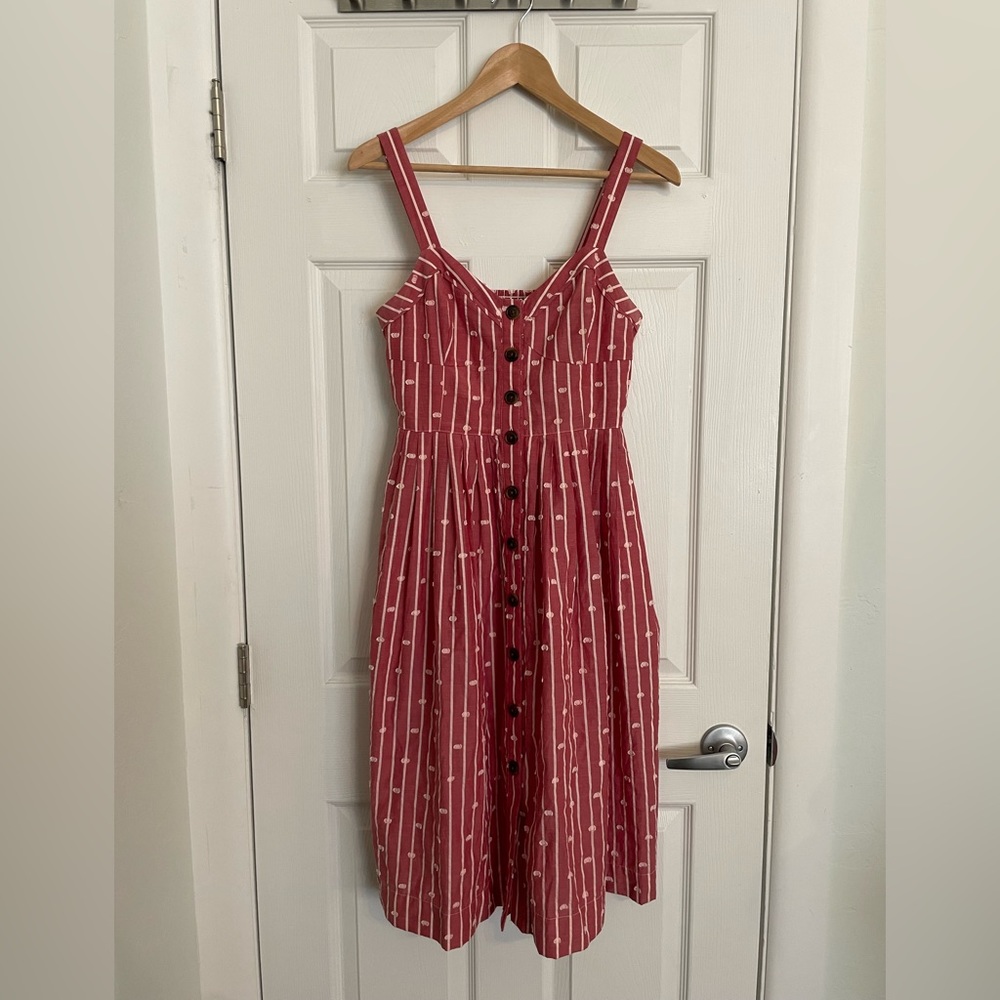 Anthropologie brand, red and white spring/summer dress, button down front, sz 4